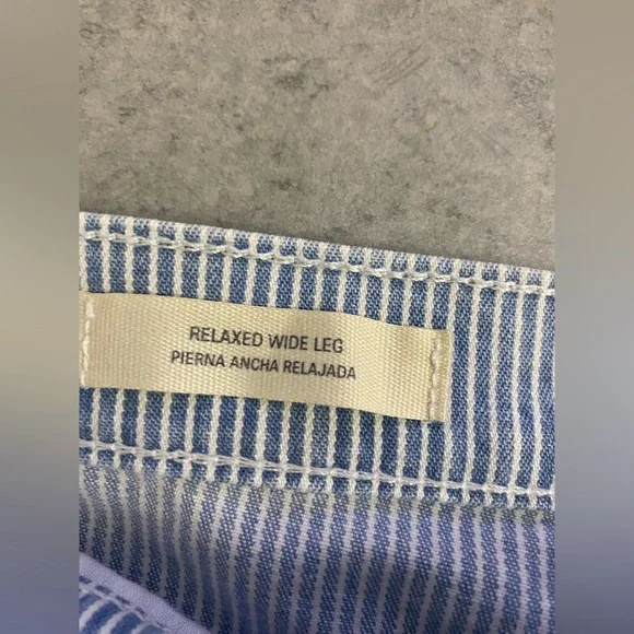 Universal Thread Blue White Striped Flare Wide Leg Jeans—Size 10 Women’s - Picture 5 of 6